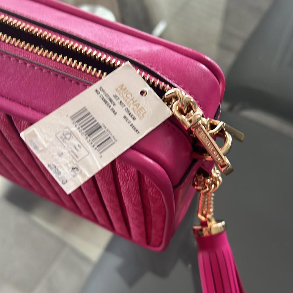Michael Kors Jet Set Charm Medium Camera Bag in Wild Berry, New w/Tag $298