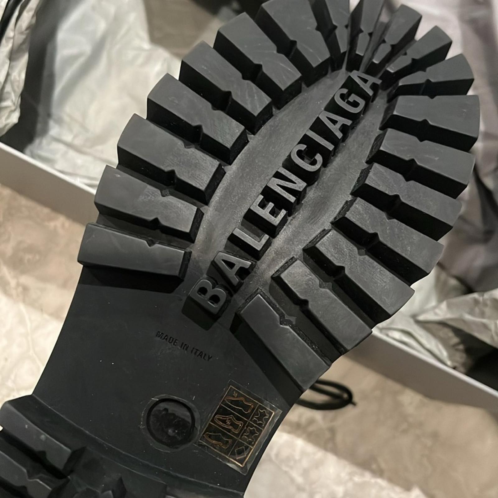 Balenciaga Strike Combat Boots in Black, Size 8.5 New in Box +2 Dust Bags