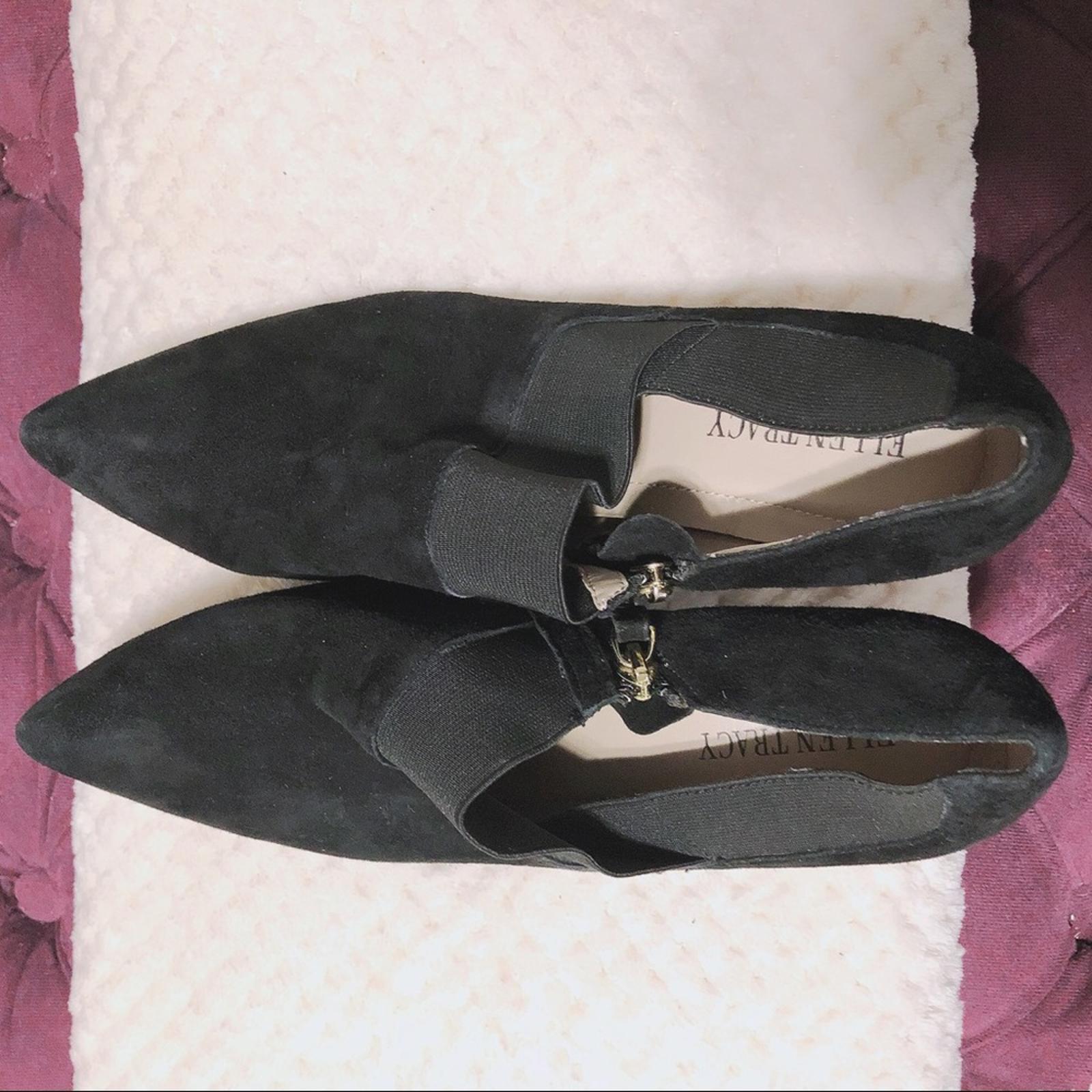 Ellen Tracy Bree Pointed Toe Suede Ankle Boots in Black, Size 10