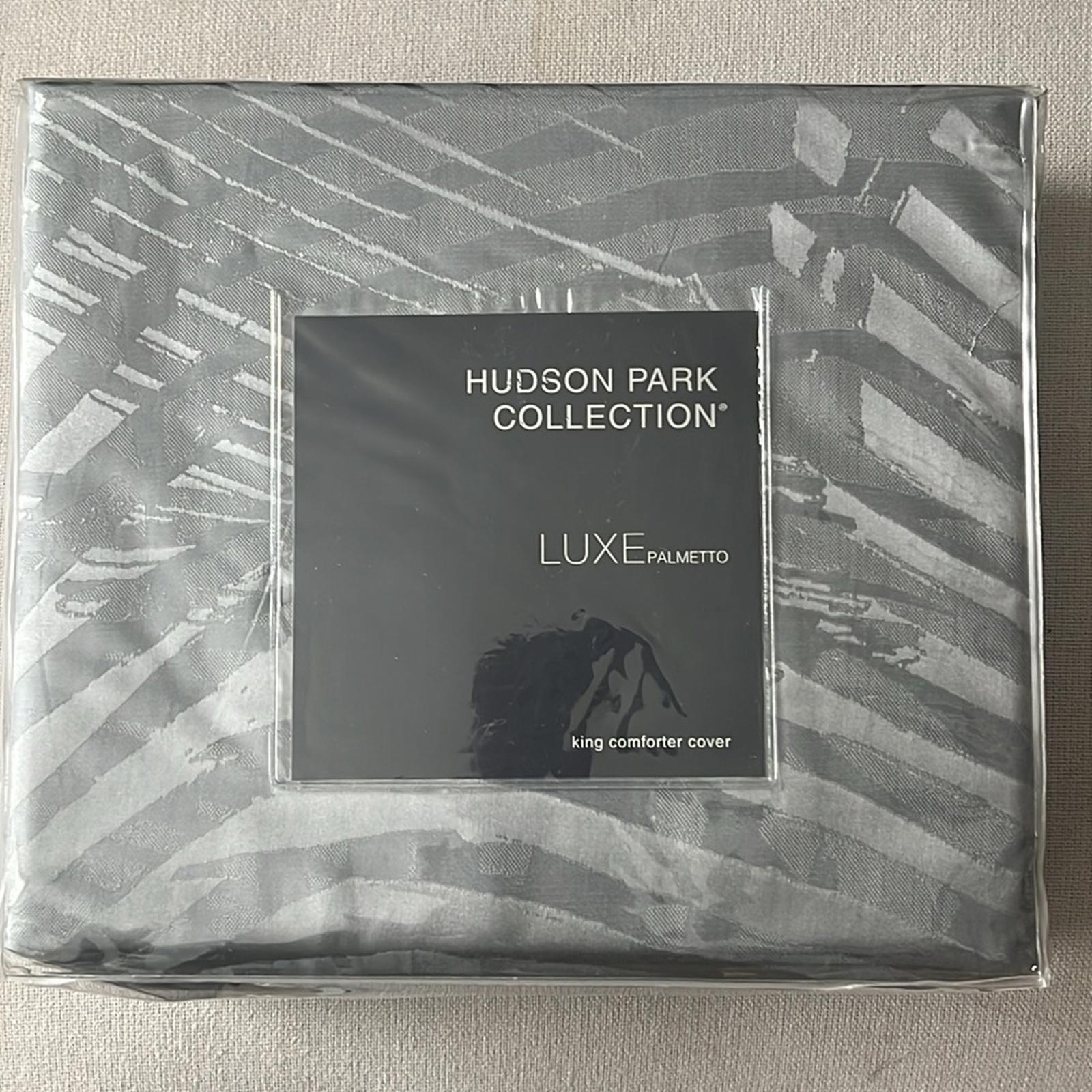Hudson Park Collection Palmetto Cotton Silk Duvet Cover in Grey, King NEW