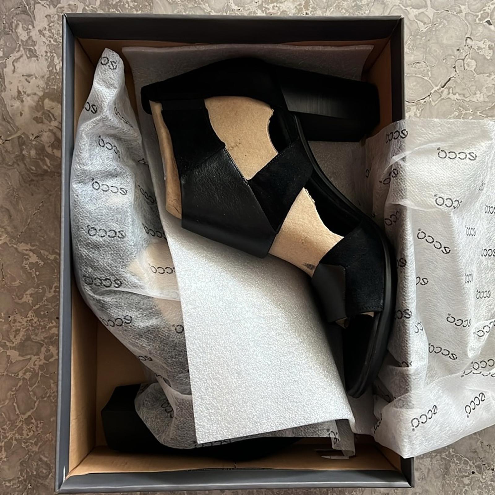 ECCO Black Shape 65 Block Sandals, Size EU 41 | US 10-10.5 New in Box