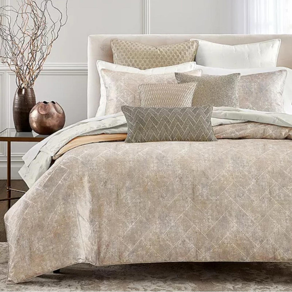 Hudson Park Collection Linear Sandstone Duvet Cover, NWT, Size Full/Queen $425