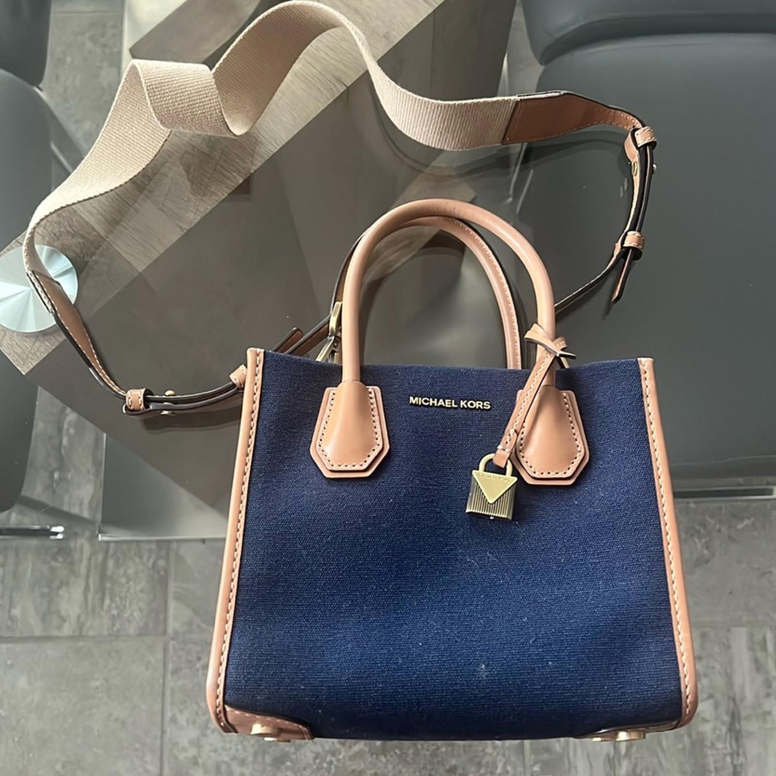 Michael Kors Mercer Canvas Crossbody, Admiral Gold EXCELLENT! Retail $228