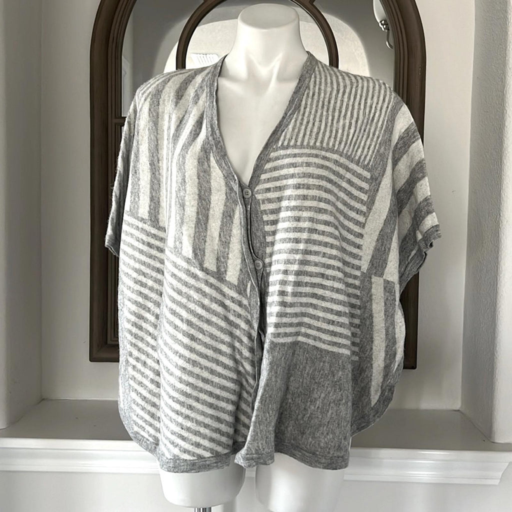 Splendid Op-Art Stripe Cashmere Blend Sweater Poncho Button Front S EXCELLENT