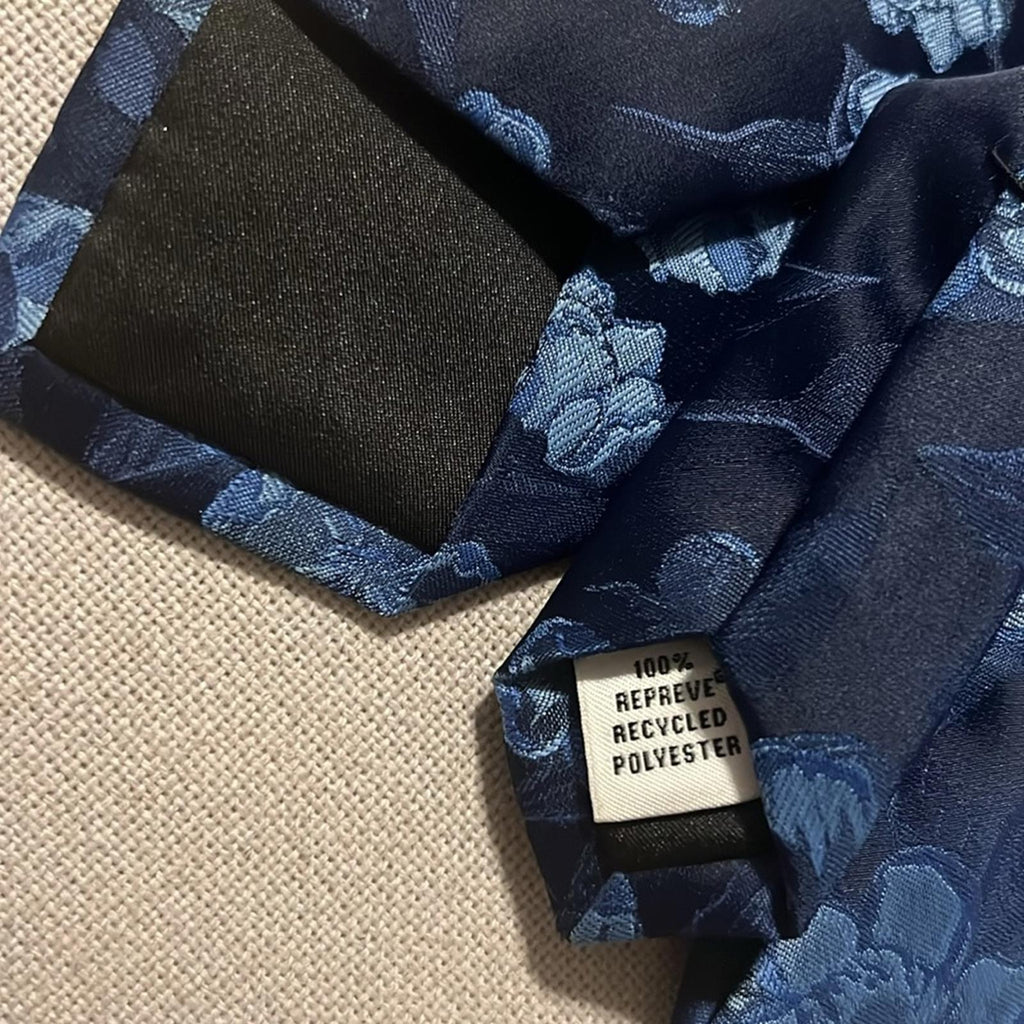Bar III Ghajar Floral Neck Tie, Navy Style 13C22-2035 New with Tag