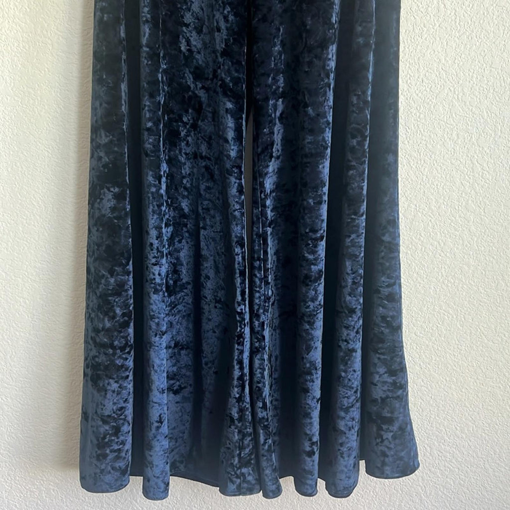 LIKELY Jasmine Crushed Velvet Wide Leg Pants in Navy, Size 2 NEW w/Tag