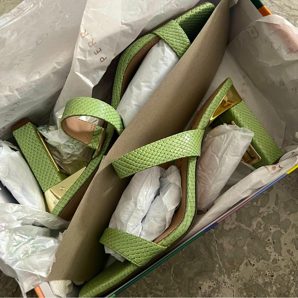 Katy Perry The Hollow Heel Sandal in Celery Green, NWT, Size 10