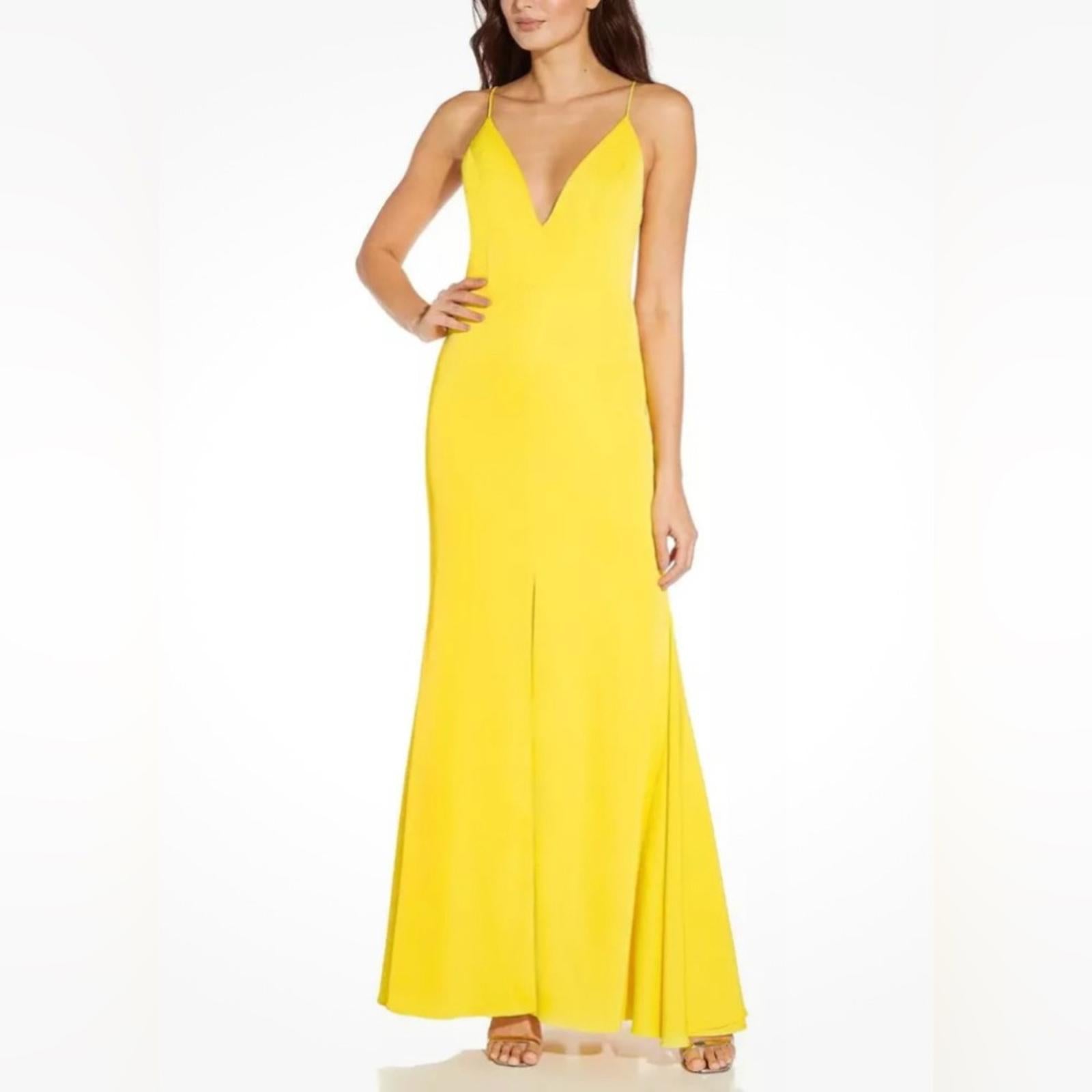 Aidan Mattox V-Neck Mermaid Gown, Evening Dress in Lemon Size 10 NWT $295