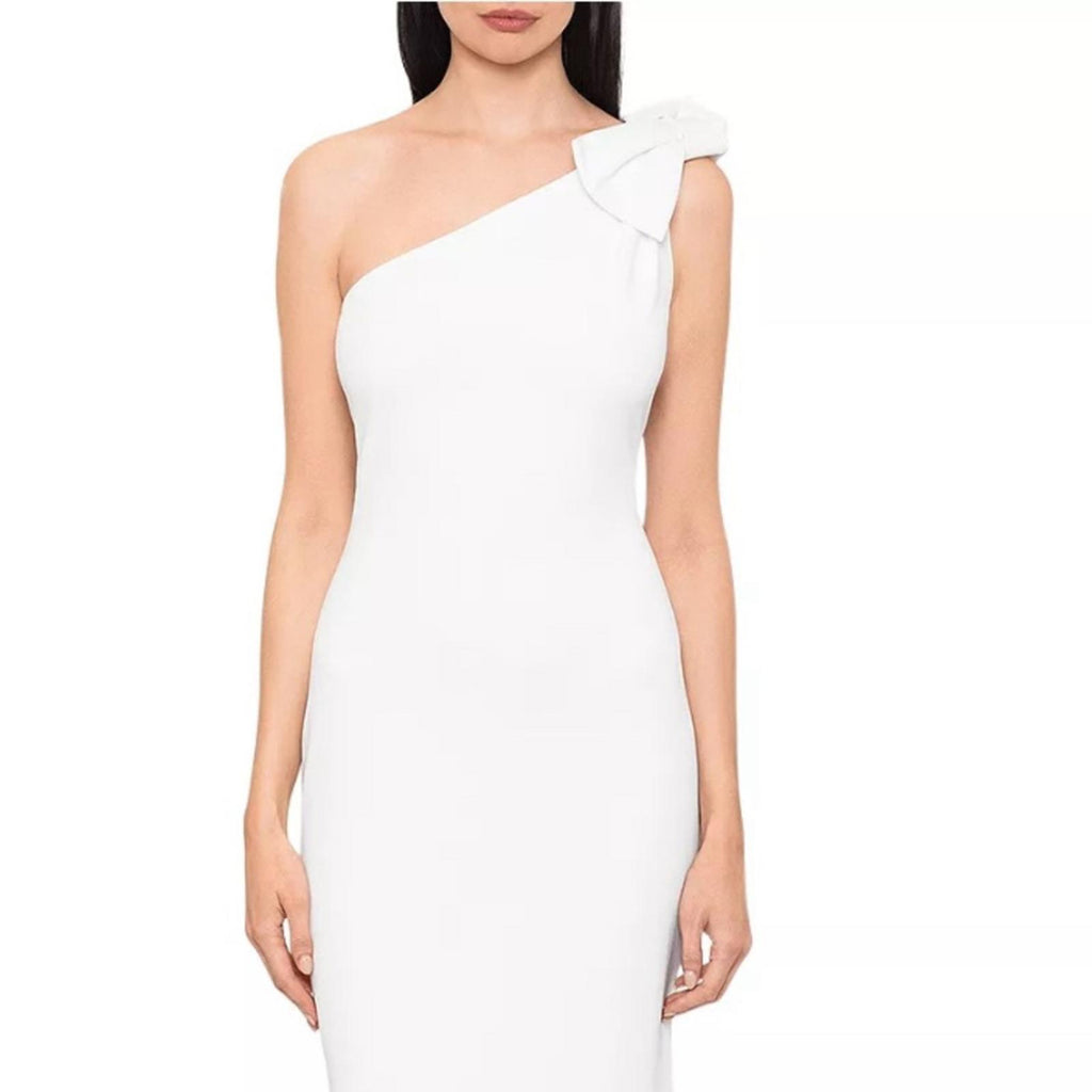AQUA Scuba Bow One Shoulder Mermaid Gown in White, Size 2 New w/Tag (SOLD OUT)