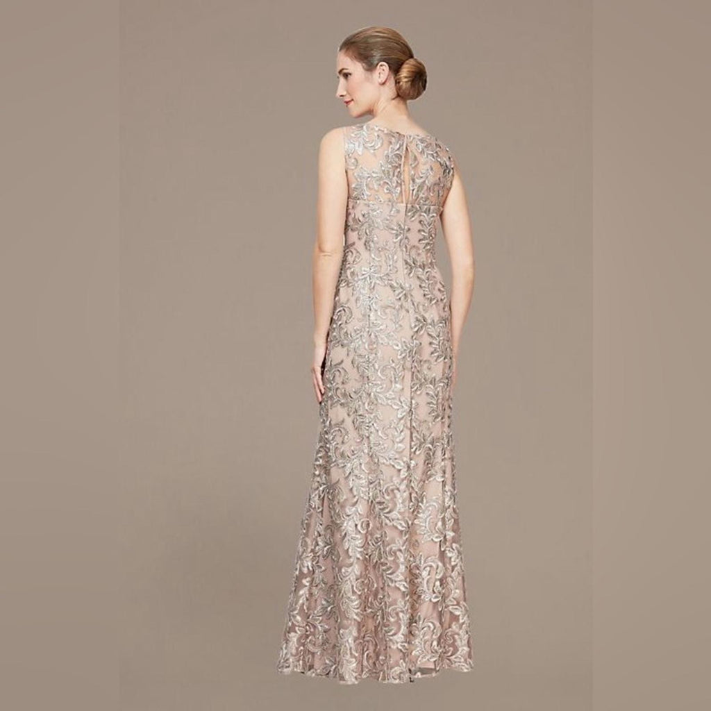 NWT Alex Evening Embroidered Gown w/Sweetheart Illusion Neckline Gown Retail$259