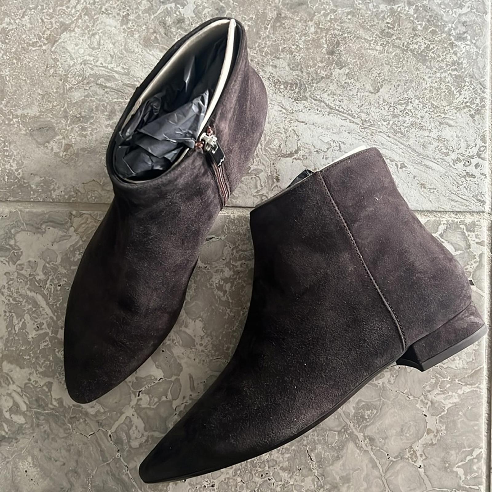 Aquatalia Prisilla Pointed Toe Zip in Truffle, Size 8.5 NEW in Box w/DustBag