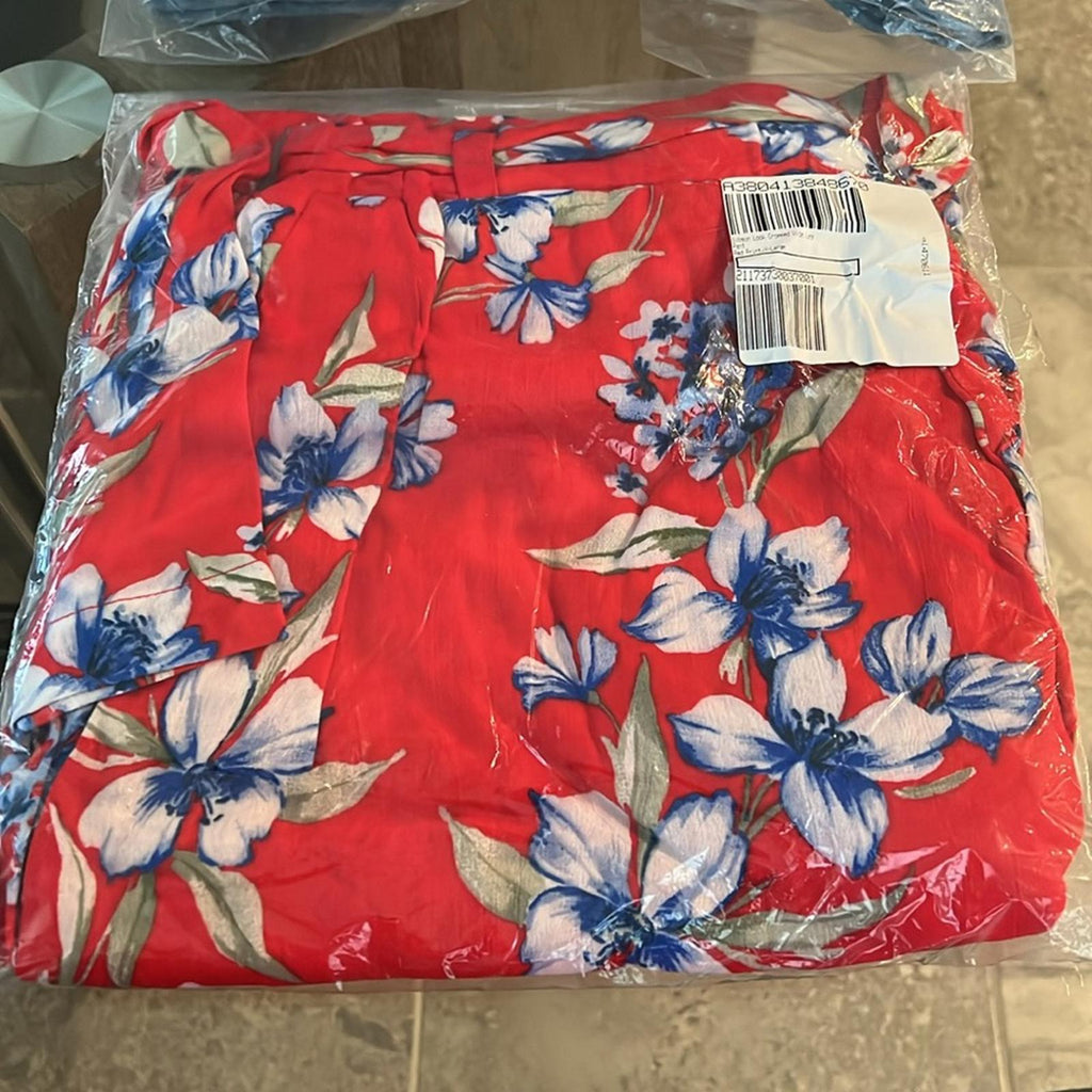 Gibson Look Cropped Wide Leg Belted Pants in Red Print, Size XL New in Packaging