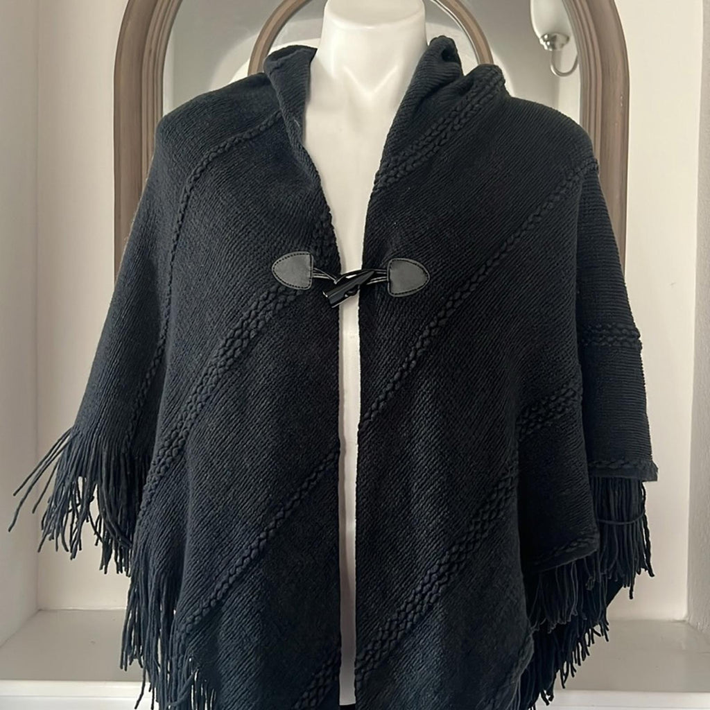 Charter Club Raschel Knit Toggle Poncho Wrap in Black, One Size NWT