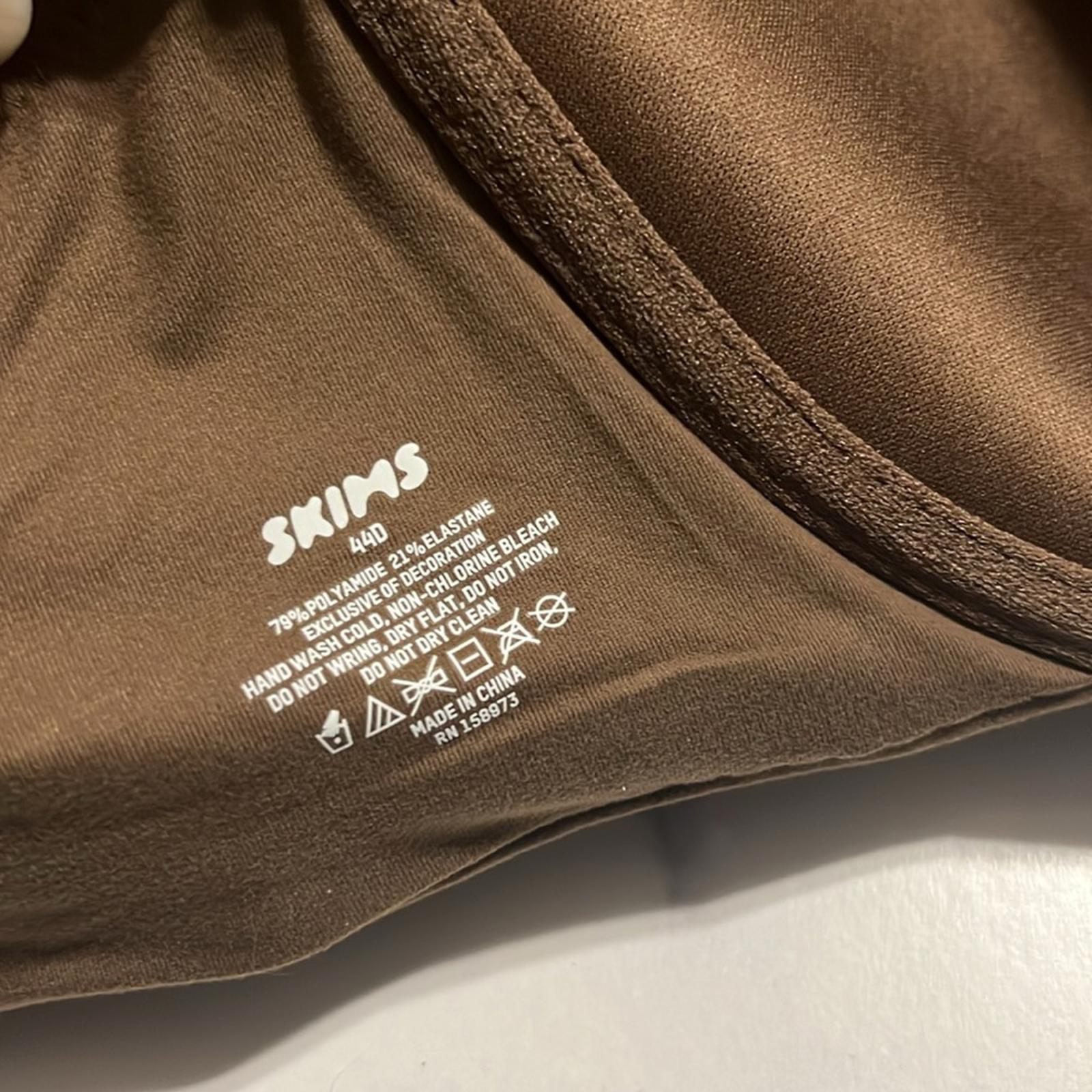 SKIMS Oxide T-Shirt Bra, Style BR-TSH-0023 Size 44D New w/Tag
