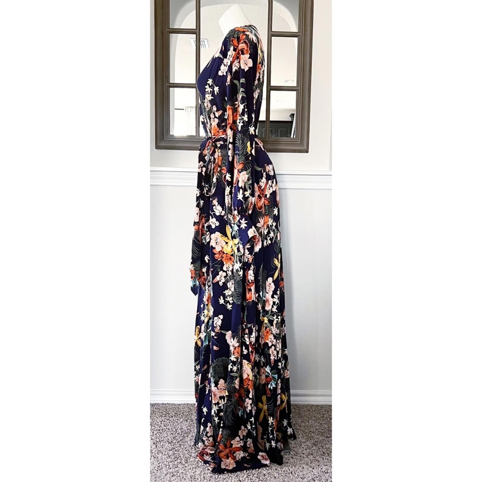 Meghan LA Floral Maxi Dress Navy Lilypad Split Neck Size XL EXCELLENT! $399