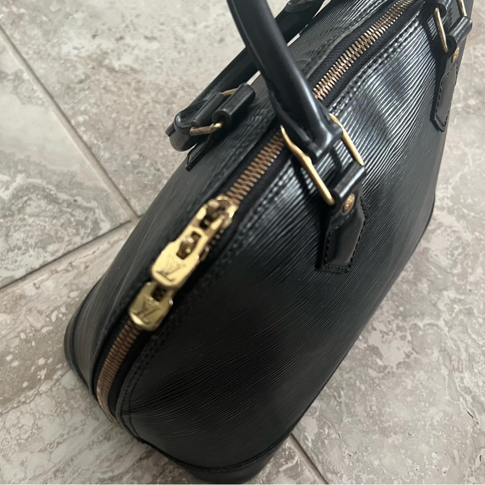 Louis Vuitton Alma PM Epi Leather Top Handle Bag Black Retail $1,394.99