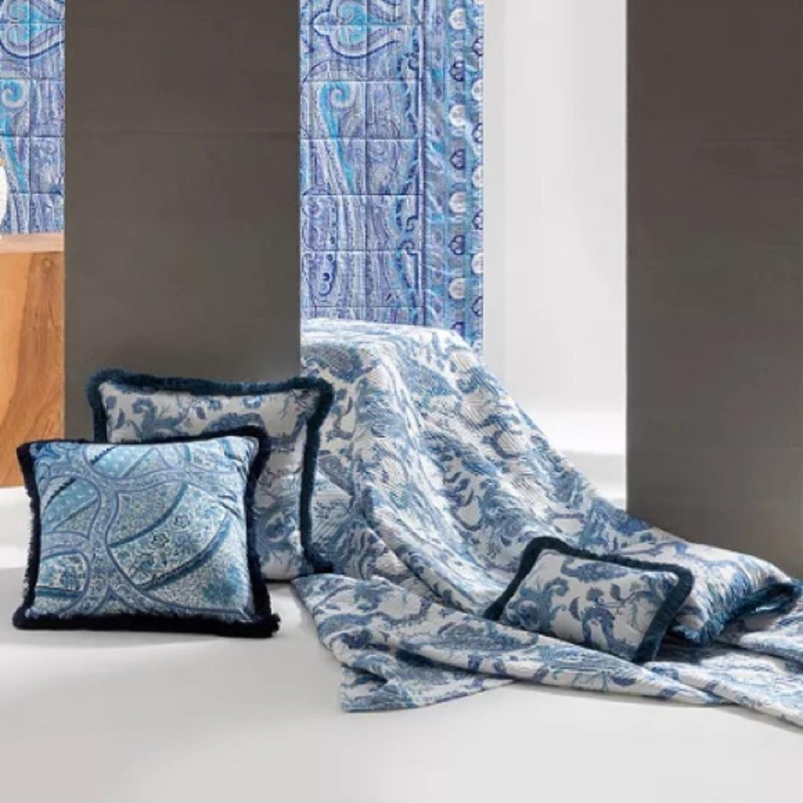 ETRO Home Loures Queen Quilted Bedspread, Paisley White & Blue, New with Tag
