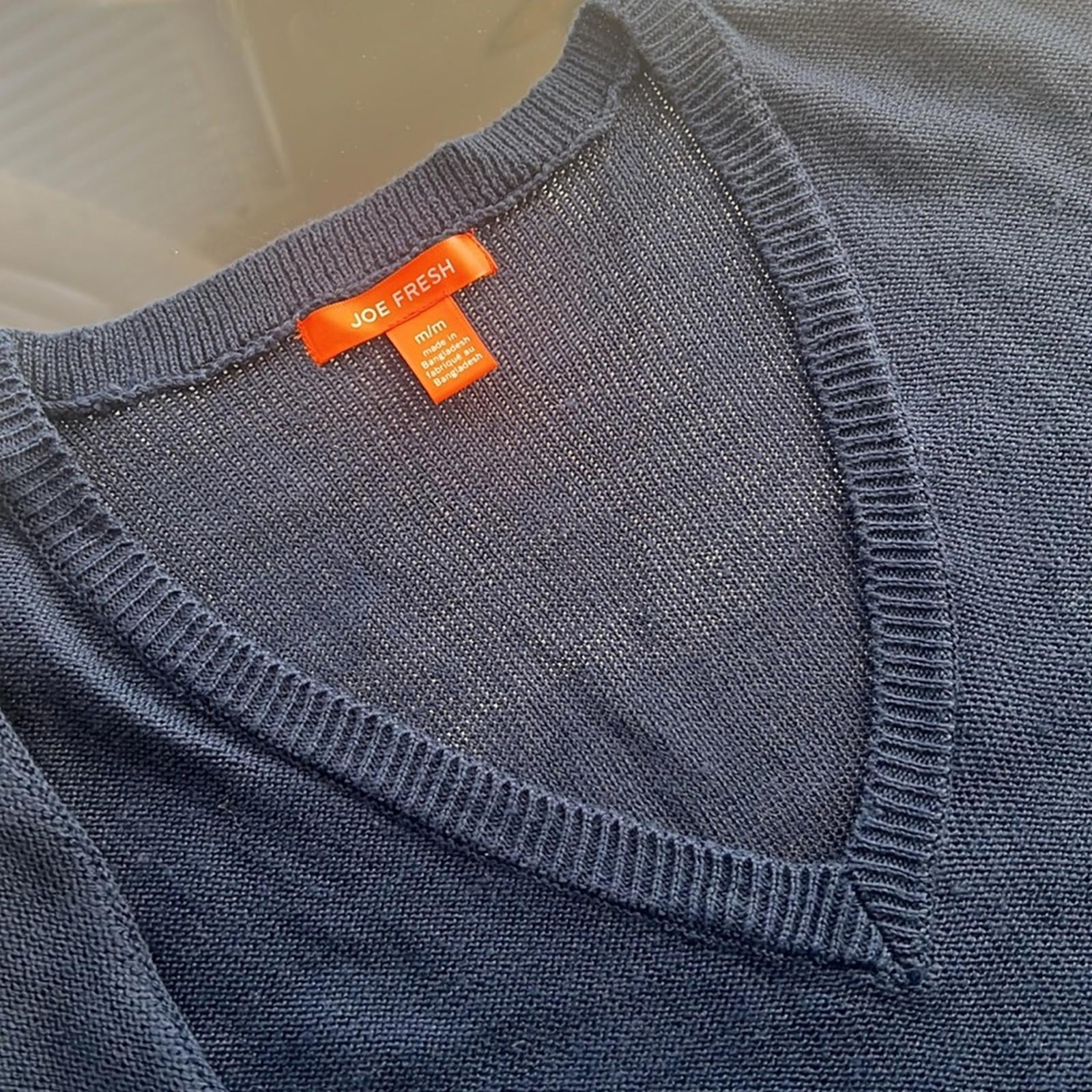 NEW Joe Fresh V-Neck Sweater in Navy, Size M New w/o Tag