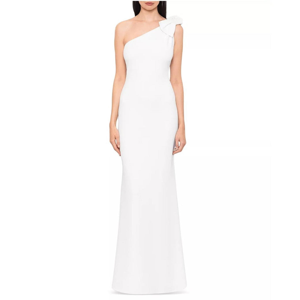 AQUA Scuba Bow One Shoulder Mermaid Gown in White, Size 2 New w/Tag (SOLD OUT)