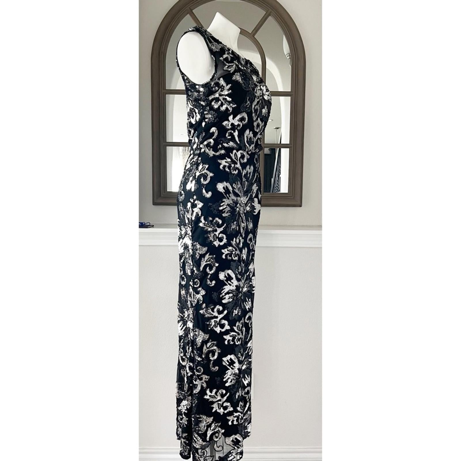 Badgley Mischka Midnight Swirl Long Formal Dress, Black Silver Size 10 $850