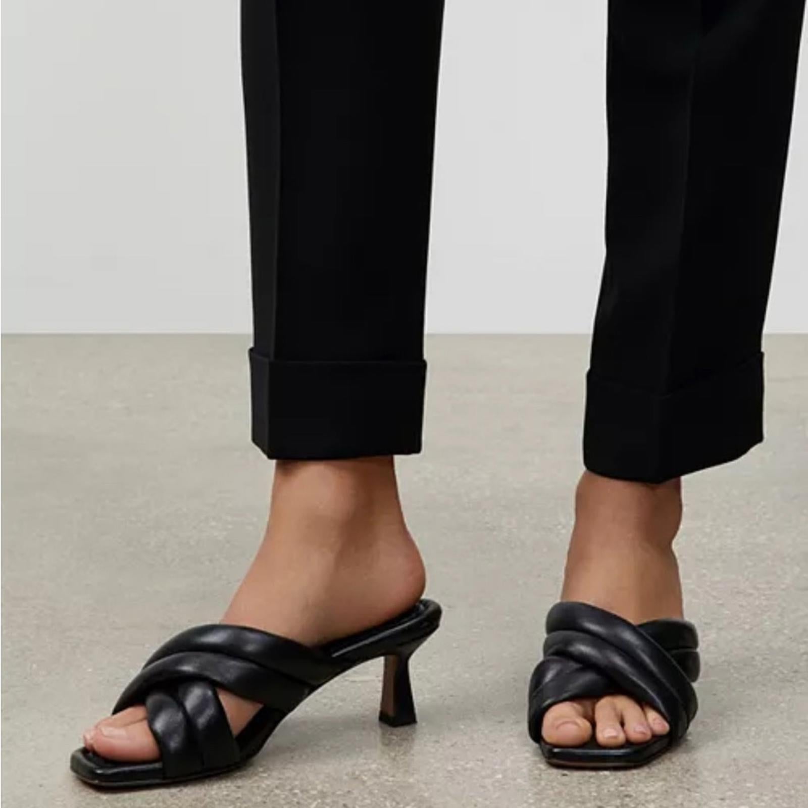 Lafayette 148 New York Clarette Mule Sandals in Black, EXCELLENT, Size 36.5