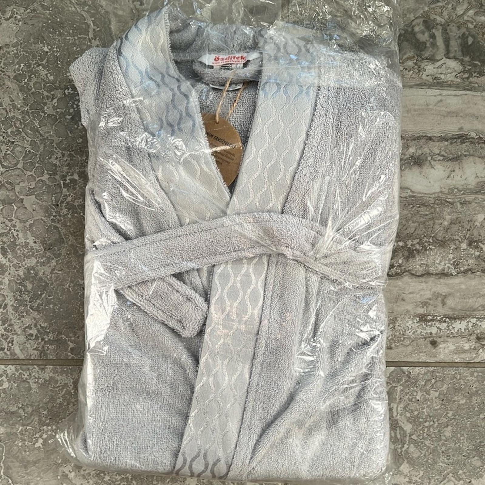Özdilek Elissa 3-Piece Bathrobe Towel Bathrobe Set Bath Robe & Towels GREY €135