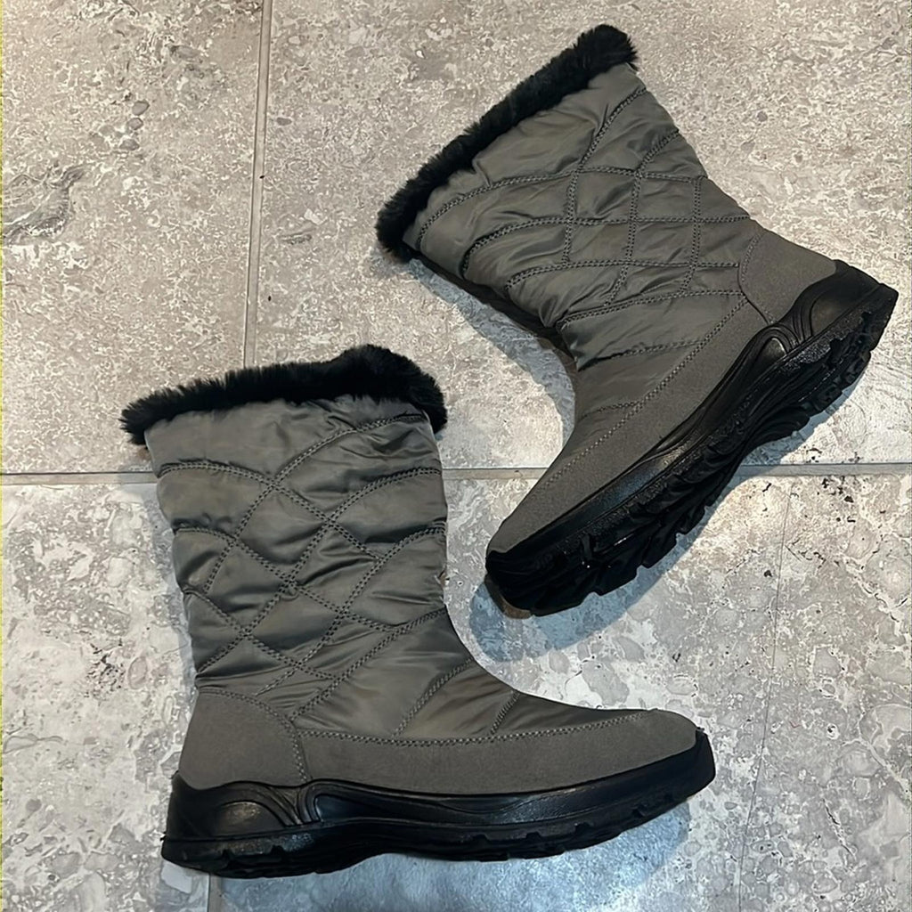 Easy Street Easy Dry by Cuddle Waterproof Boots in Grey/Nylon Size 8 NEW in Box
