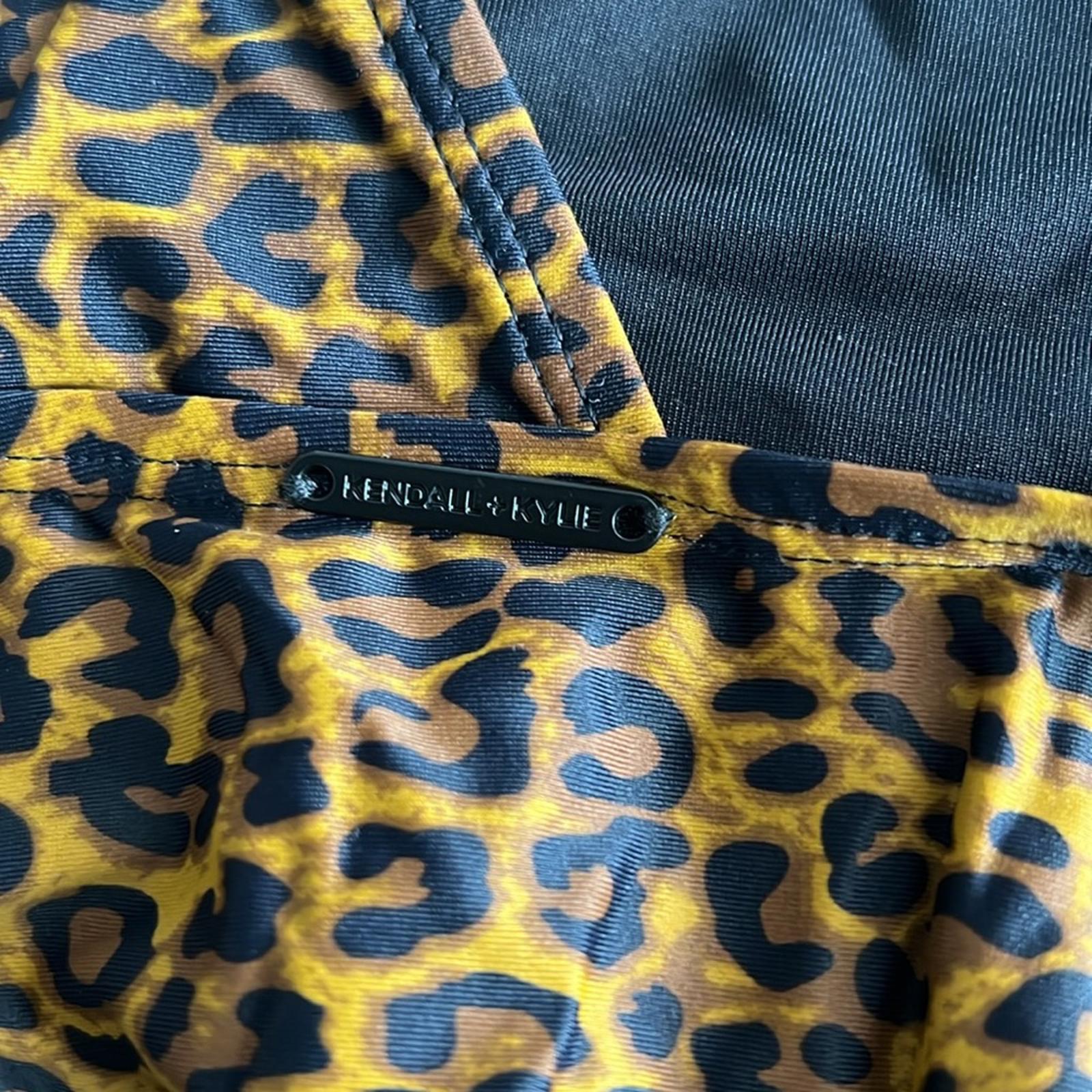Kendall + Kylie Ring Back V-Neck One Piece Swimsuit Size M, New w/Tag $120