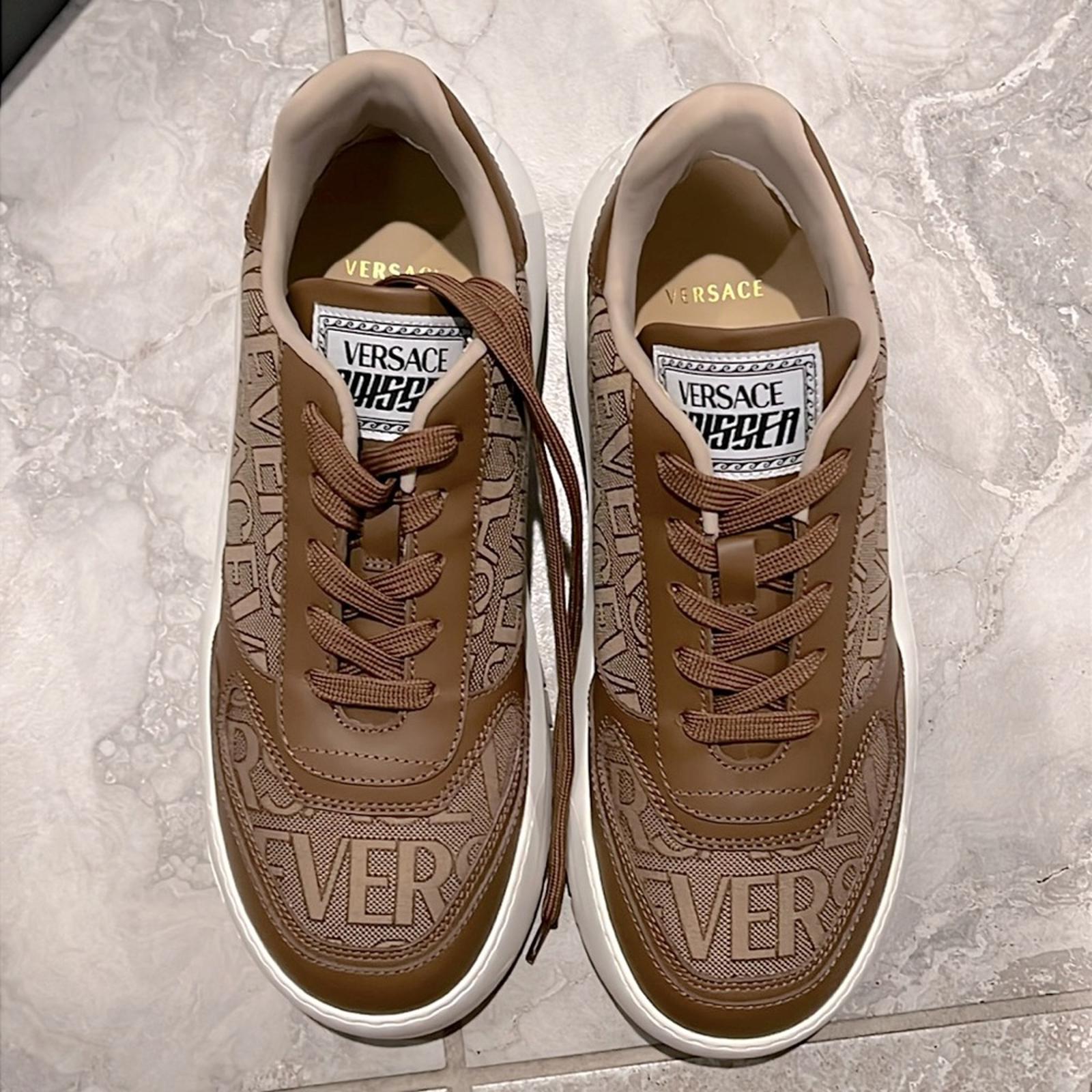 Versace AllOver Logo Odissea Low-Top Men’s Sneakers, Beige/Brown, NEW, Size 42.5