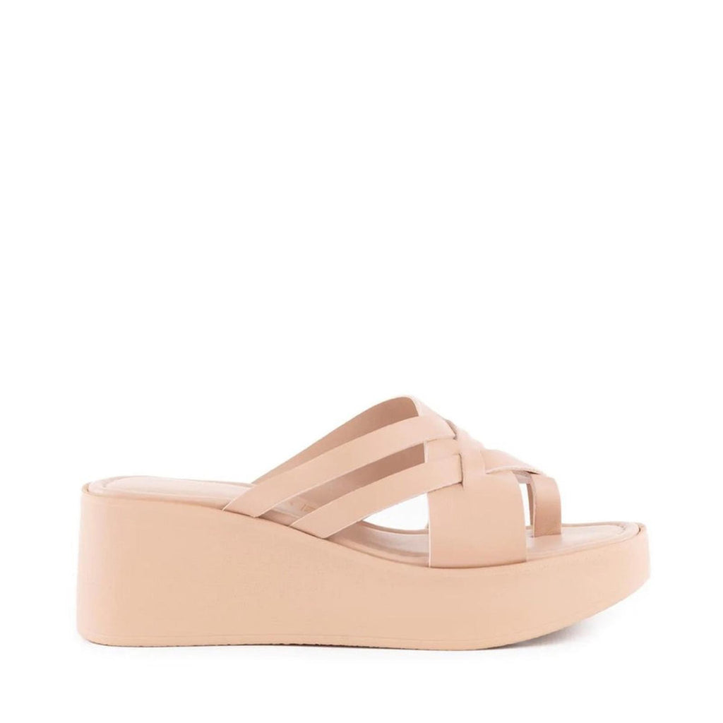 Seychelles Rock Steady Sandals in Blush Leather, Size 11 NEW w/o Box