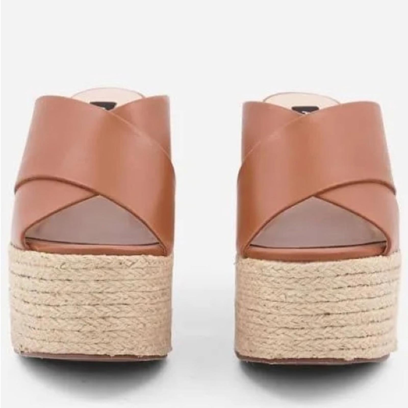 Bloomingdale’s Aqua July Platform Slide Sandals in Cognac, Size 8 New in Box