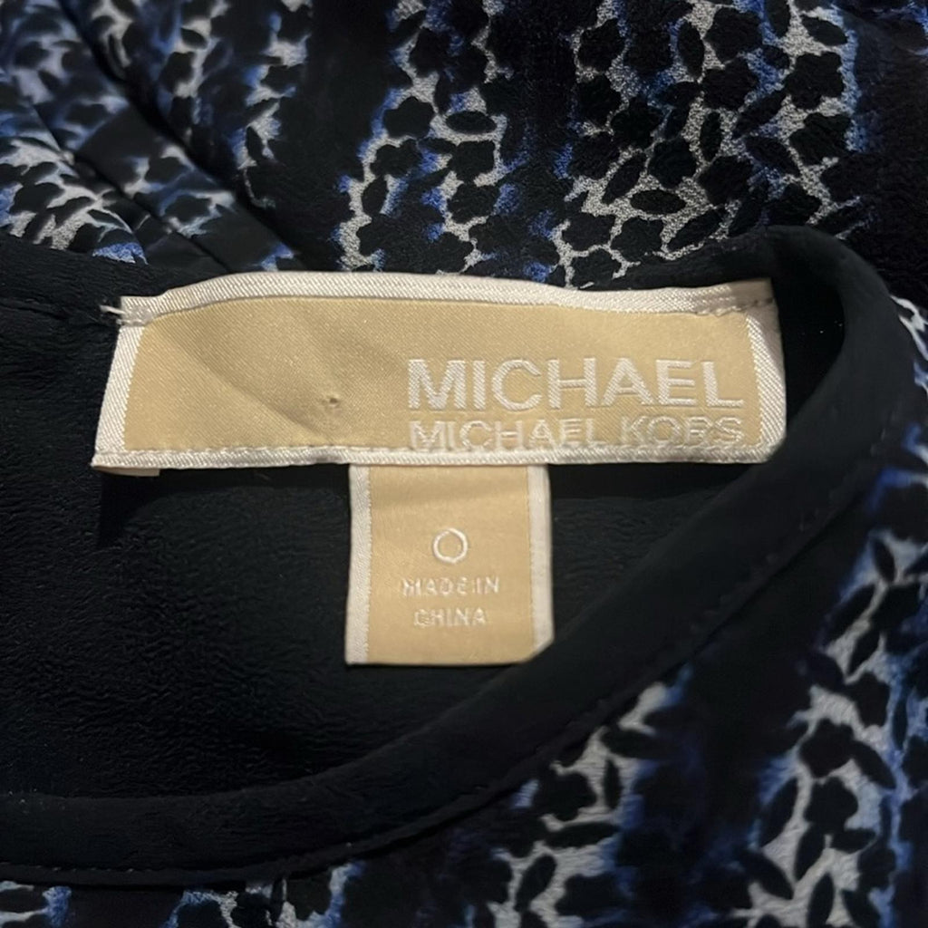 Michael Kors Burnell Smocked Georgette Dress in Navy, Size 0 EXCELLENT $160