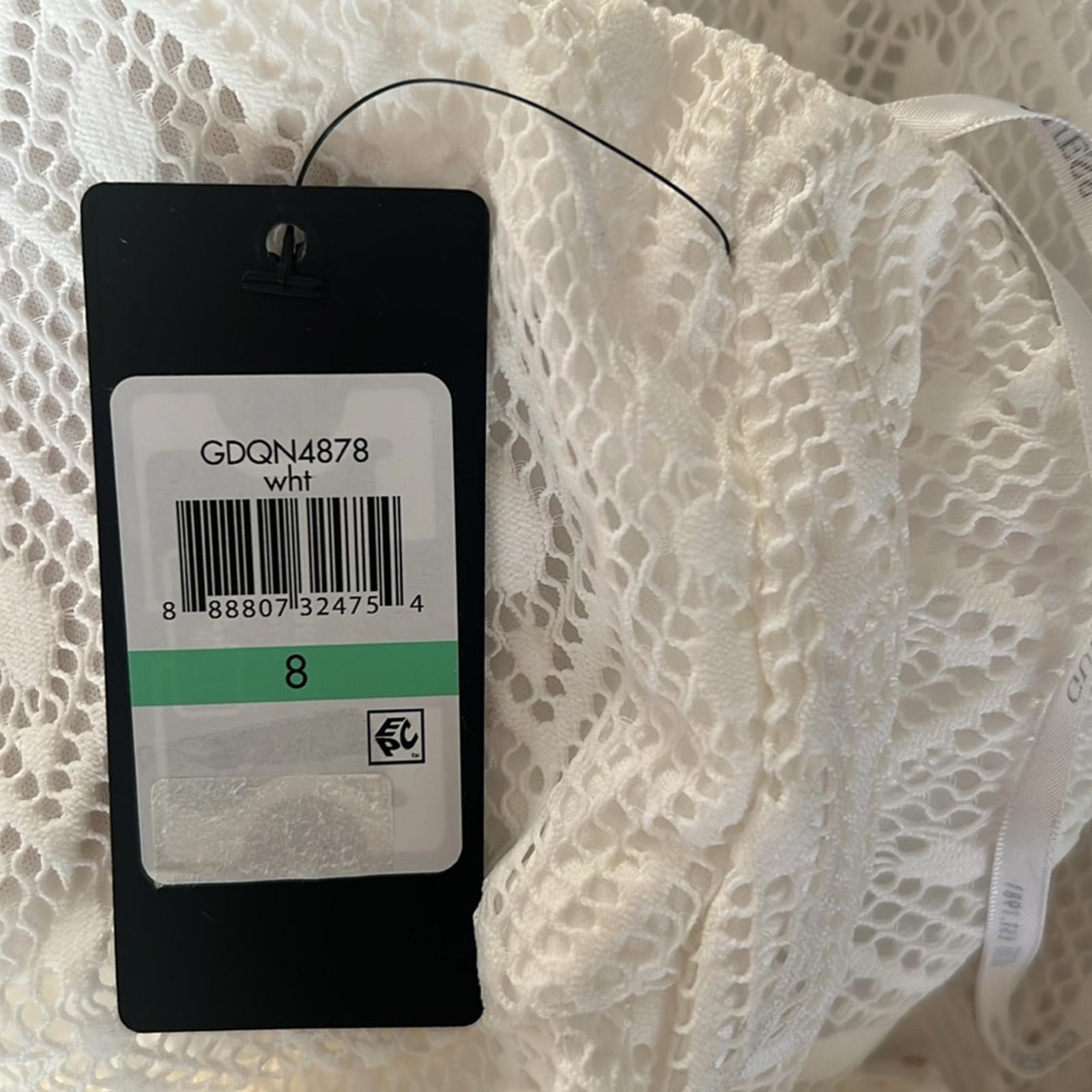 GUESS Geo Lace Sheath Dress w/Key Hole Detail in White, Size 8 New w/Tag $128