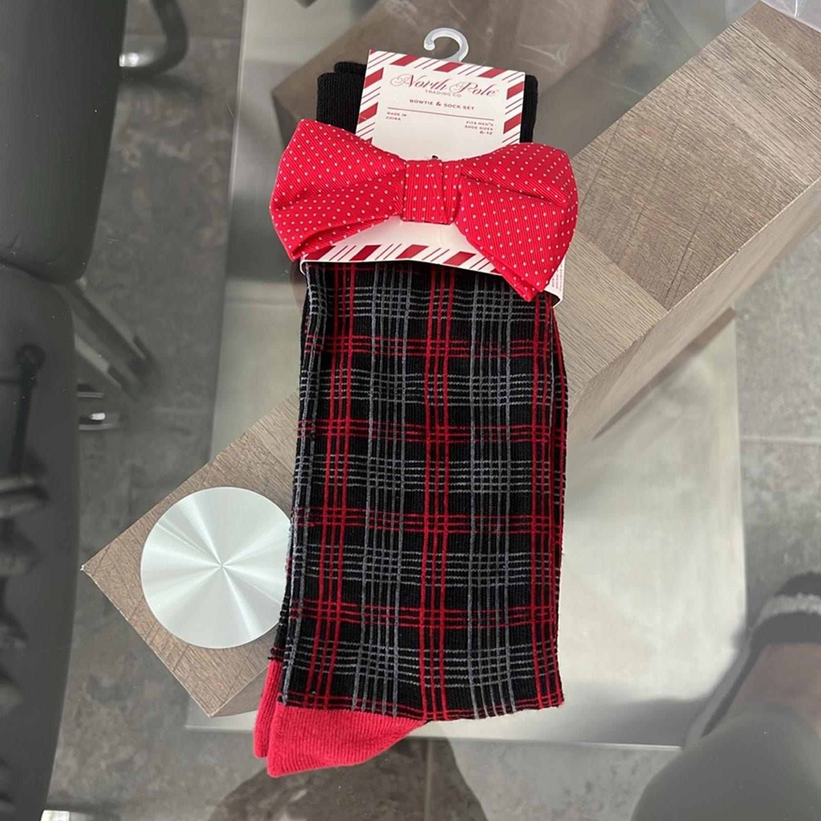 Bowtie & Sock Set from North Pole Trading Co. Fits Men’s Shoe Sizes 6-12 NWT