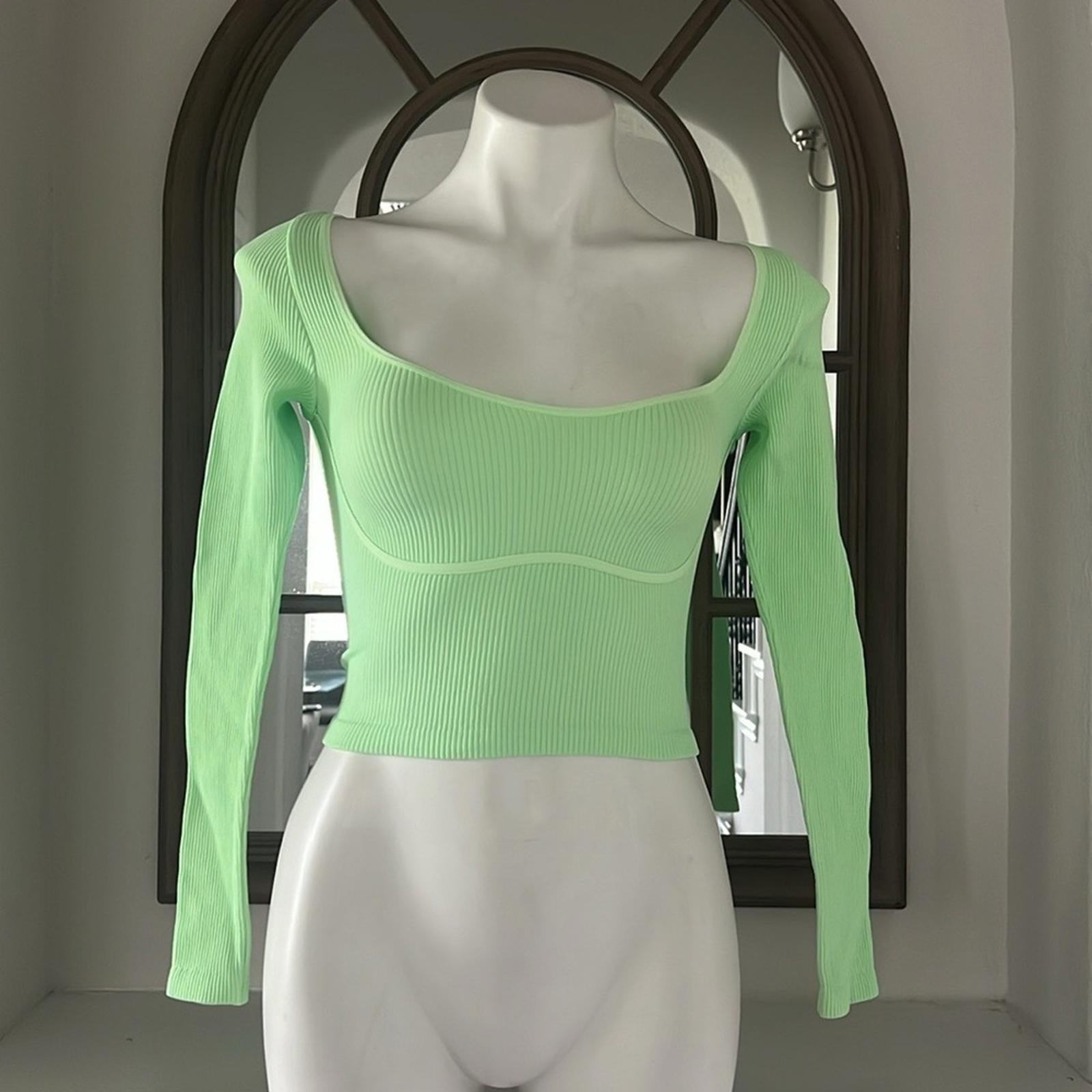 NEW Free People Meg Rib Long Sleeve Cropped Top Light Green Size XS/S New w/oTag