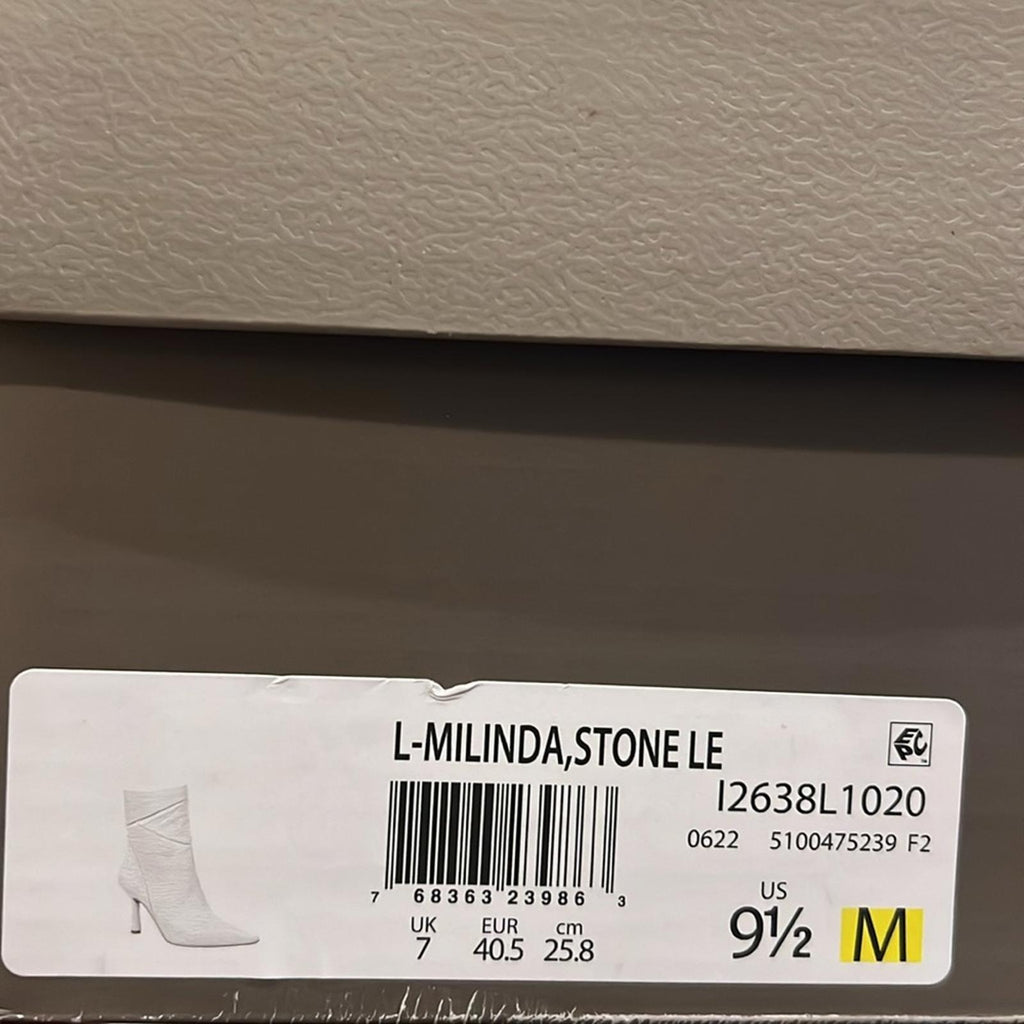 Franco Sarto Milinda Leather Booties, Stone White Size 9.5 M, in Original Box