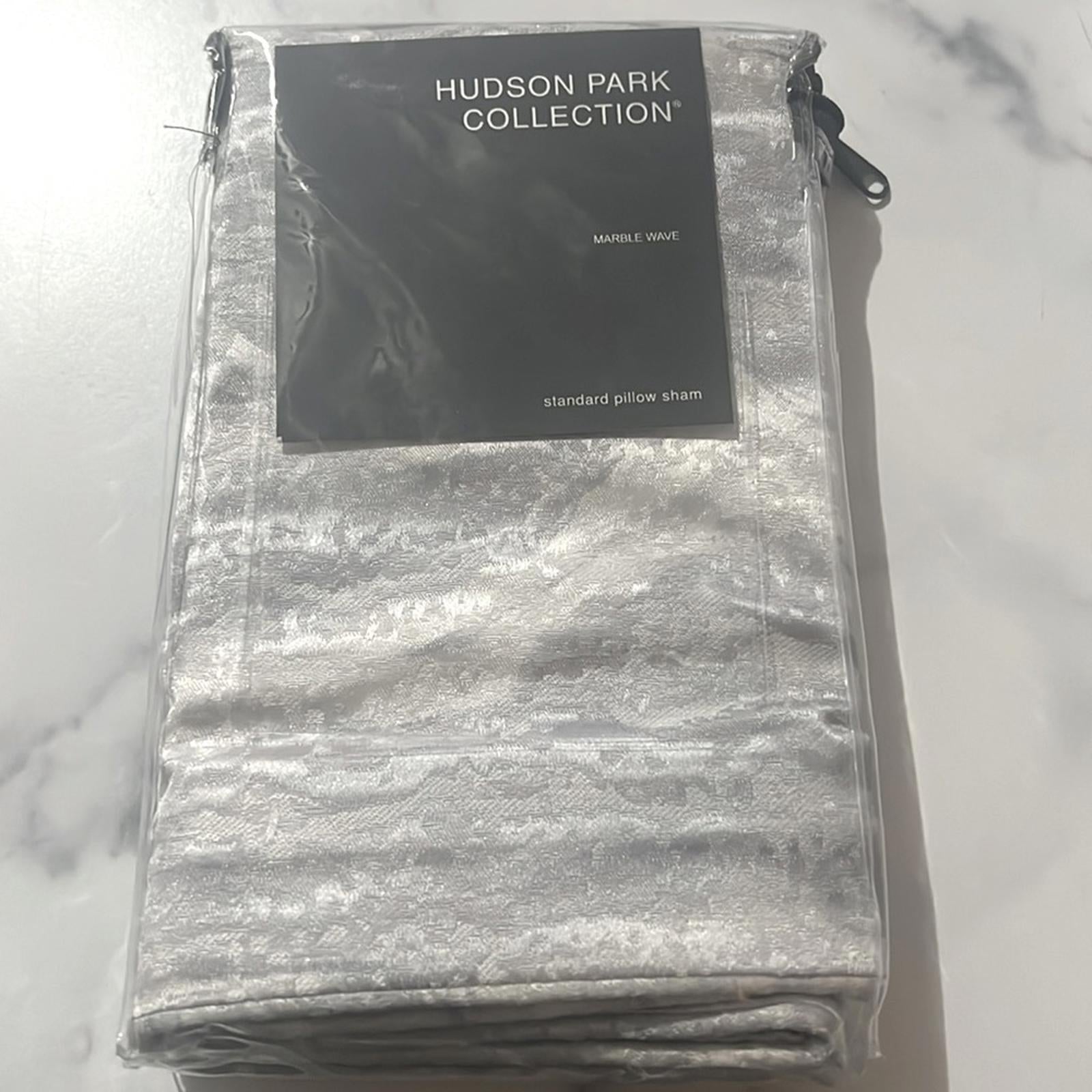 Hudson Park Collection Marble Wave Standard Sham, New w/Tag