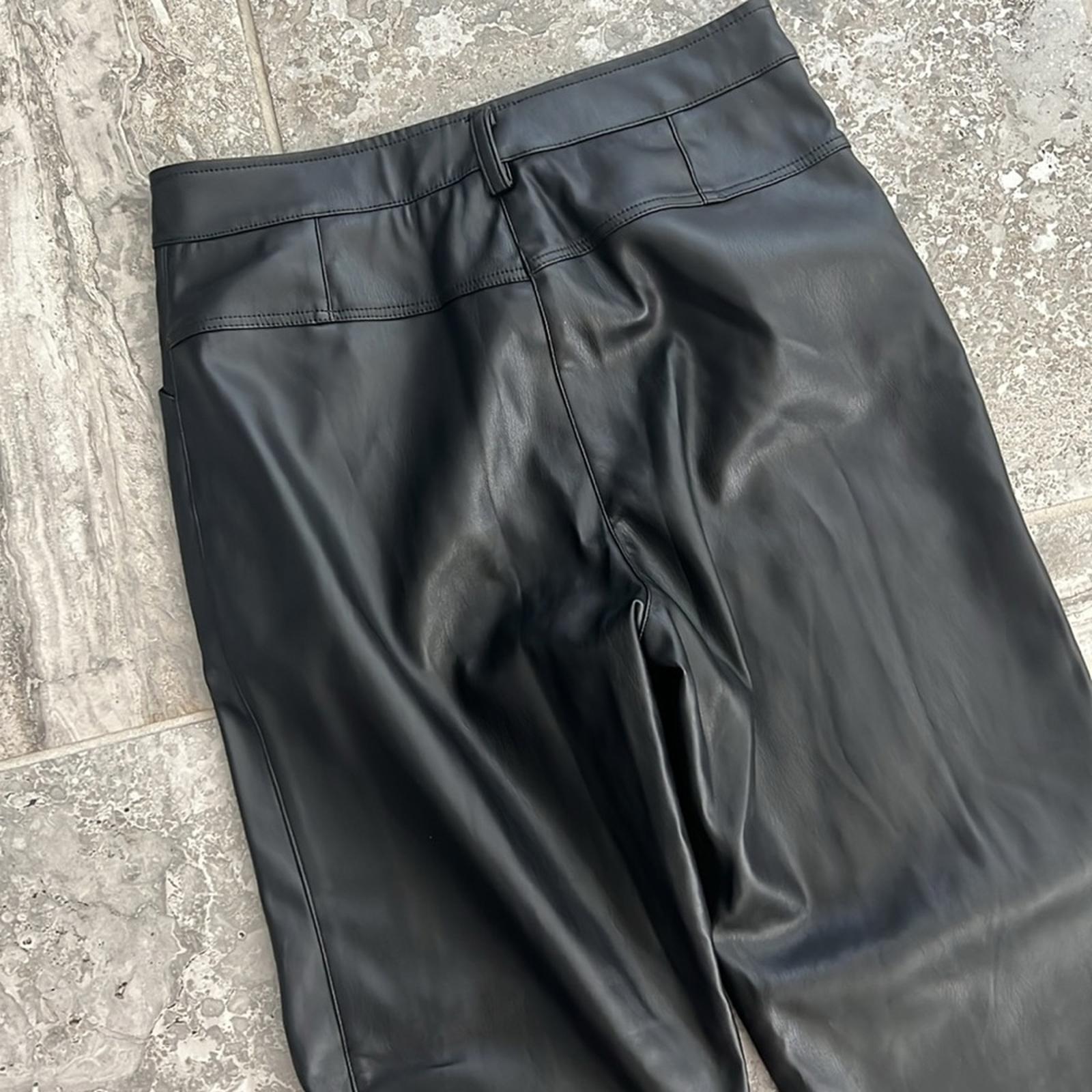 LBLC THE LABEL Jen Faux Leather Cropped Pants, Black Size M New w/Tag