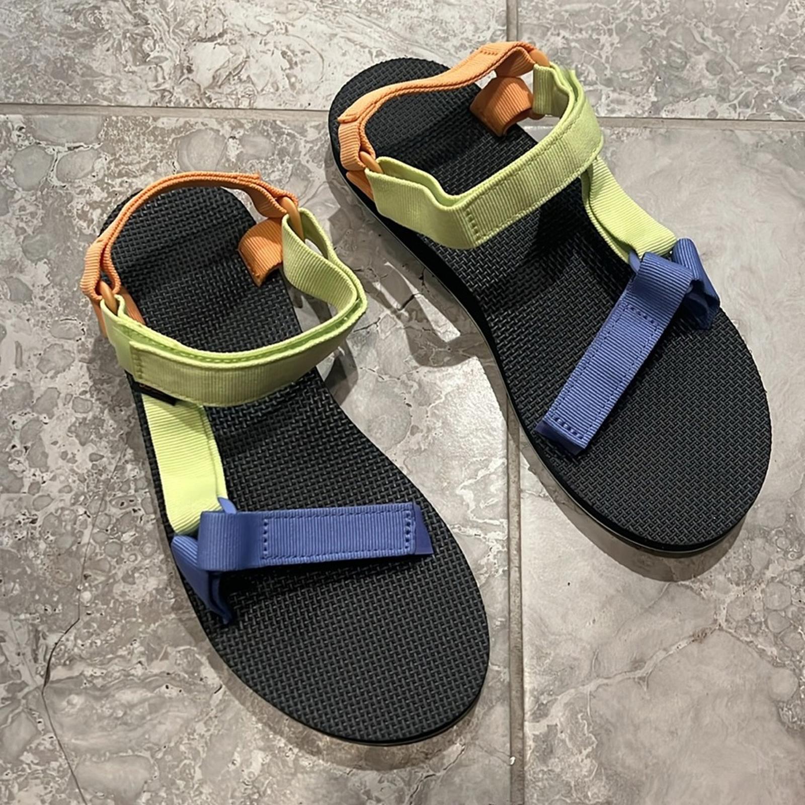 Teva Original Universal Outdoor Sandals, Size 10 New in Box