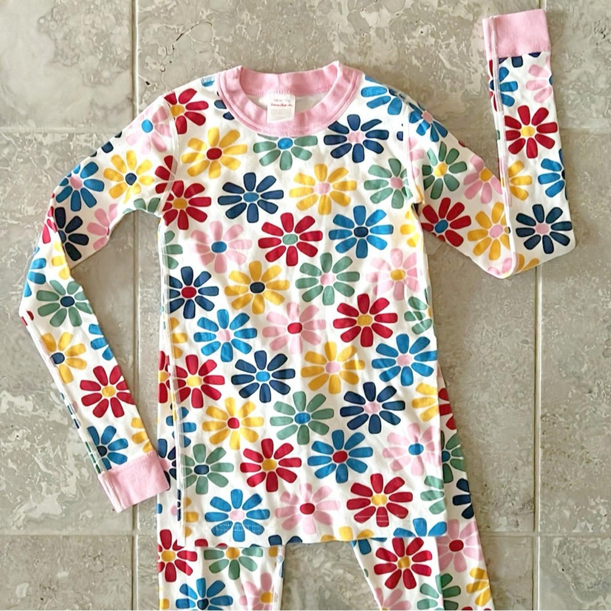 NEW Hanna Anderson 2-Piece Floral Print Pajamas, Rainbow Blooms Size 10 w/o Tag