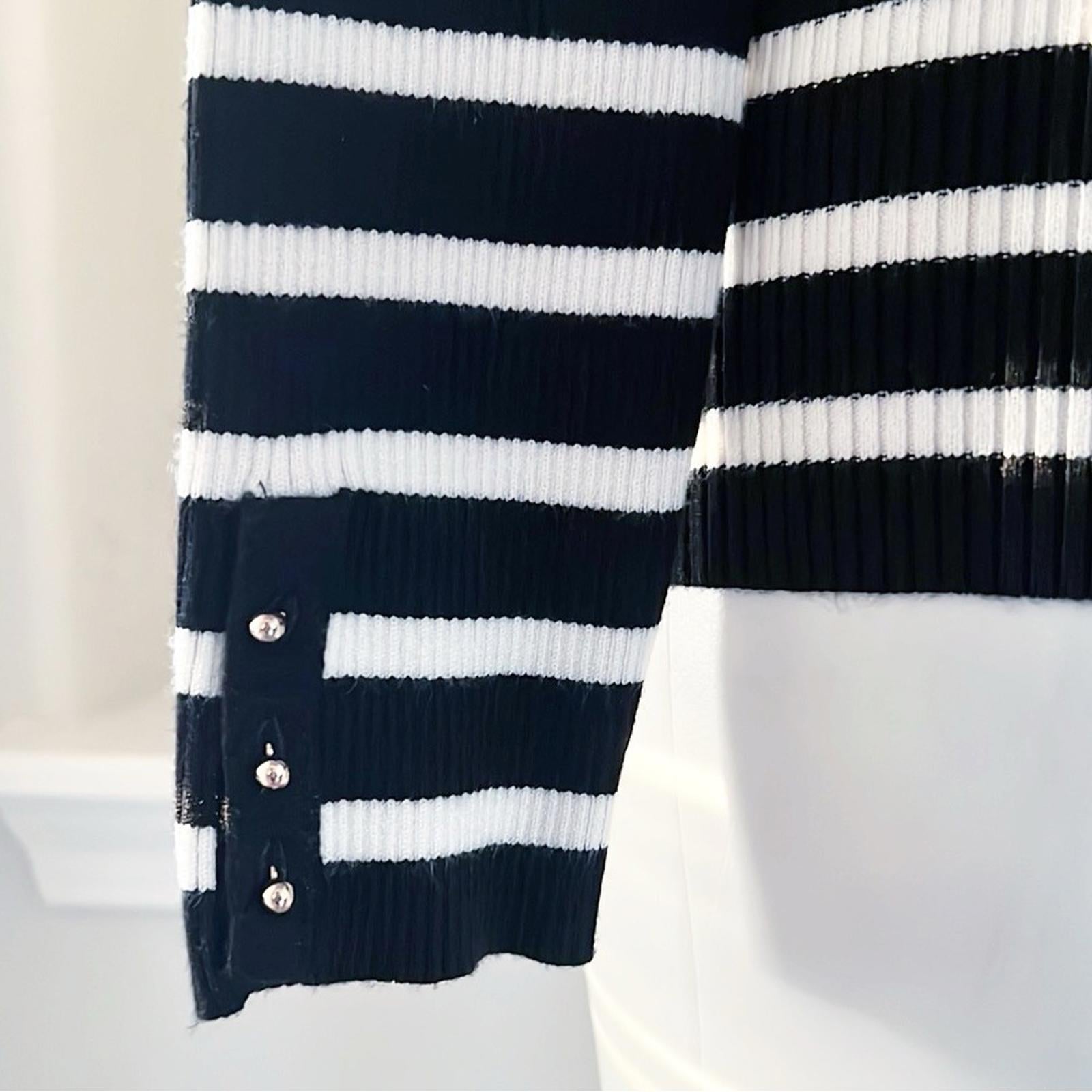 WHBM Long-Sleeve Ribbed Striped Turtleneck in Black & White Size S EXCELLENT!