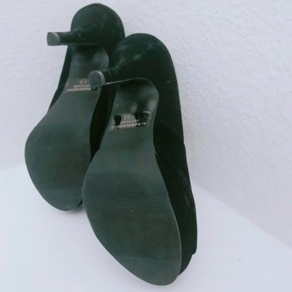 Bonnibel Suede Open Toe Stiletto Heel Booties in Black, Size 7.5 EXCELLENT!