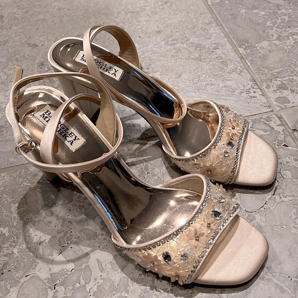 NWT Badgley Mischka Tayten Satin and Mesh Sandals with Crystals Size 10 +DustBag