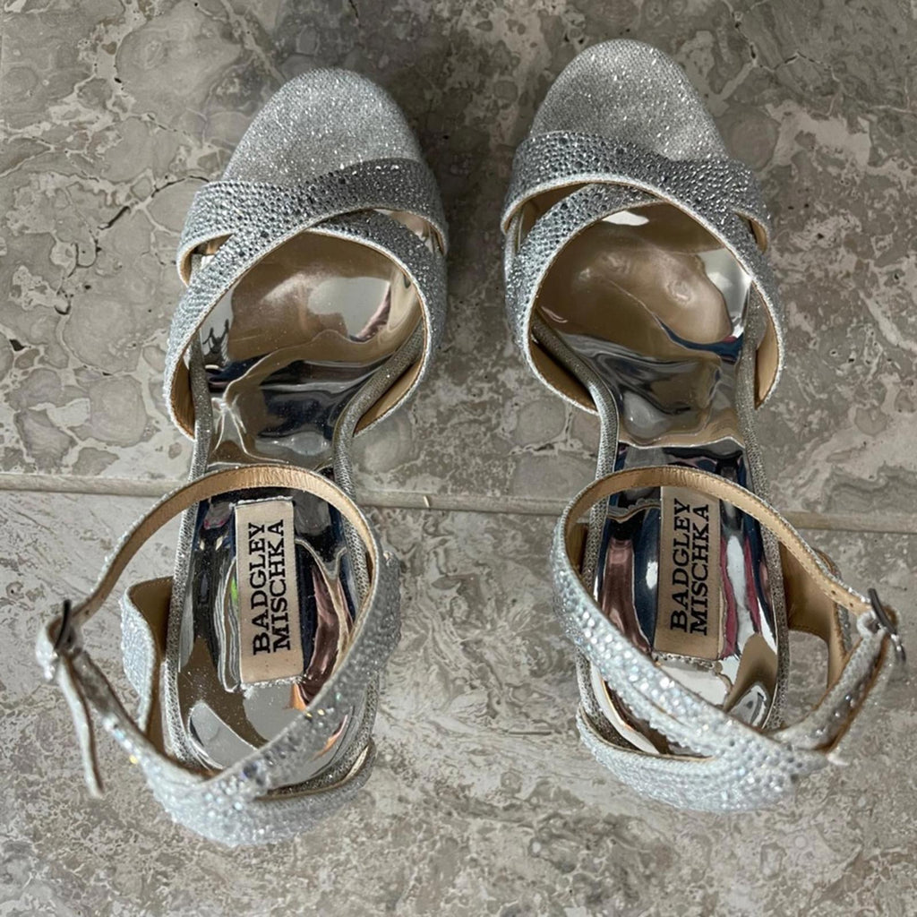 Badgley Mischka Fizzy Ankle Strap Platform High Heel Sandals Silver Size 9.5 NWT