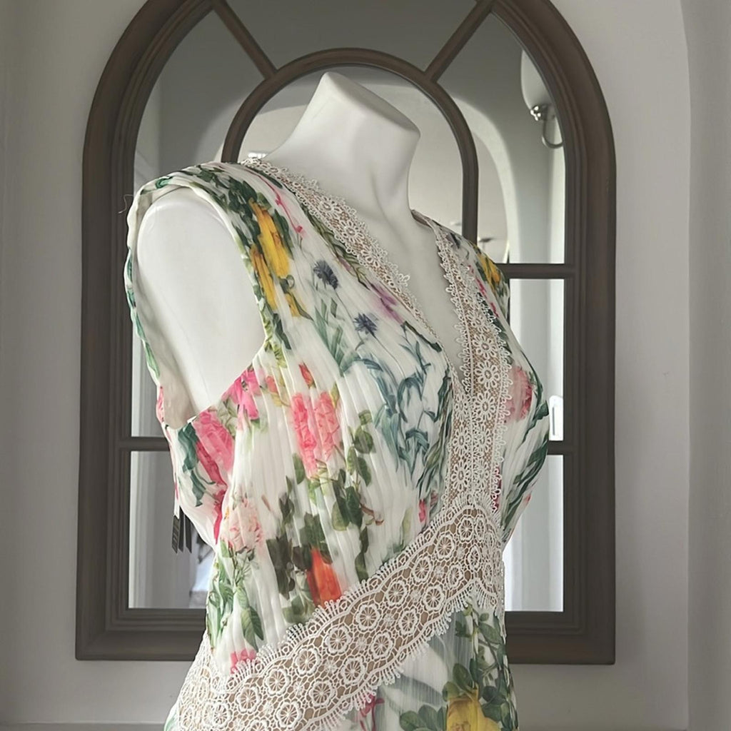 Tadashi Shoji Floral Pleat Chiffon Trumpet Gown White Floral, Size 10 NWT $588