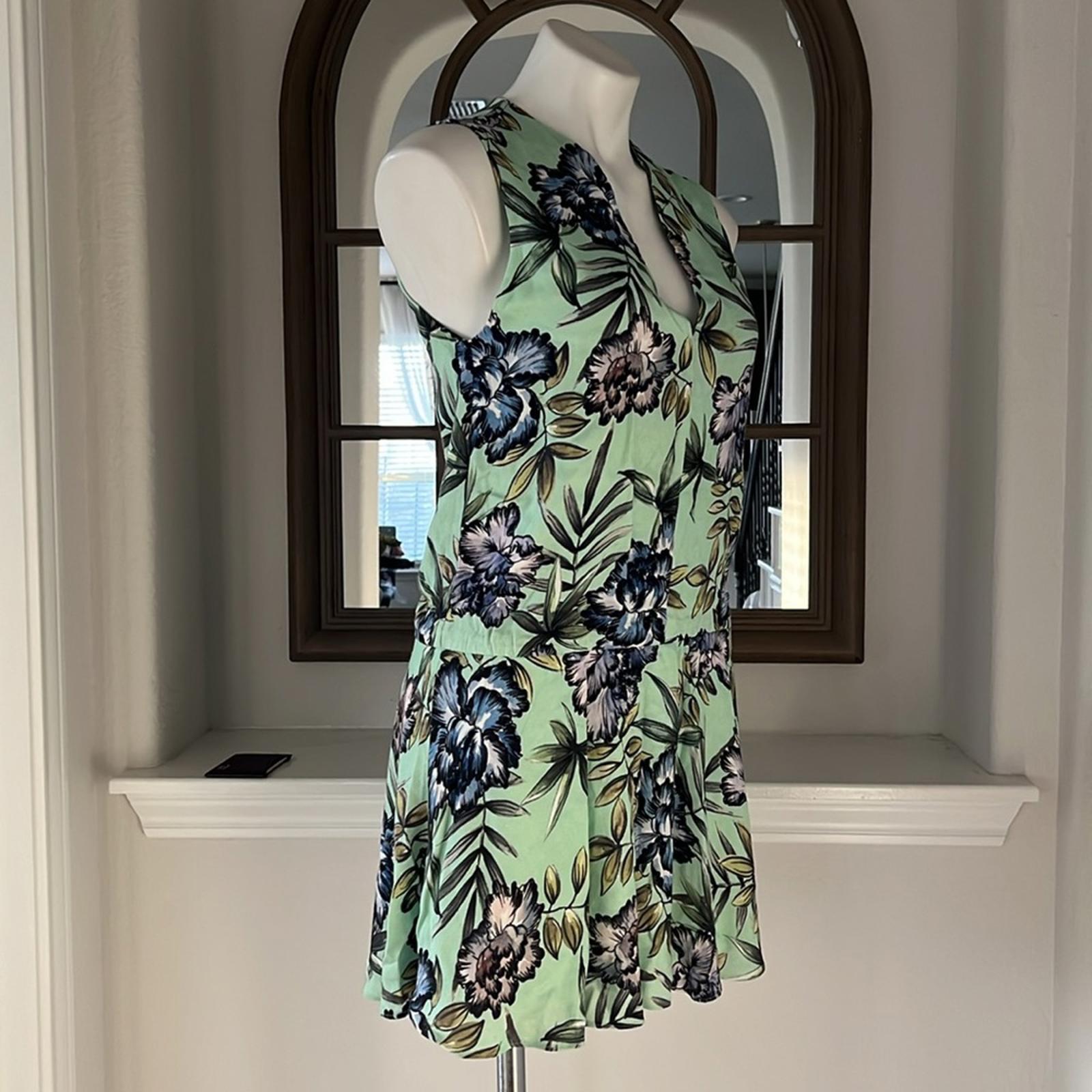 Alice+Olivia Brook Oasis Floral-Mint Dress, Multi Colors, Size 2 EXCELLENT! $298