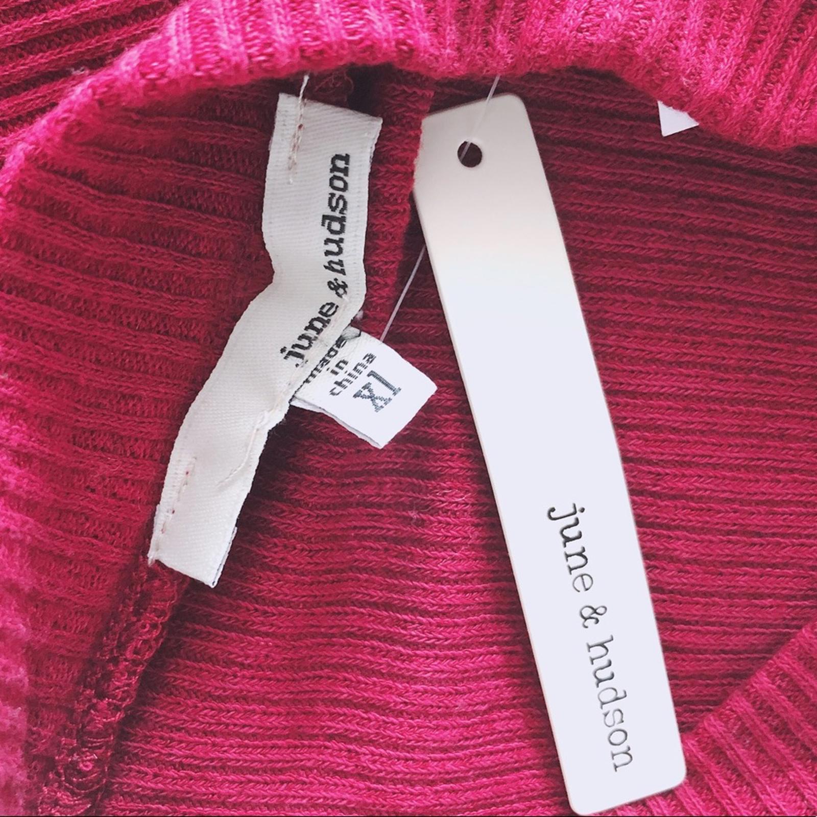June & Hudson Mock Neck Cropped Sweater in Burgundy, Size XL New w/Tag
