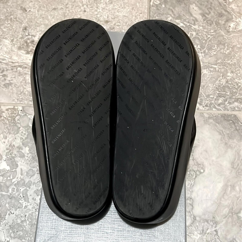 Balenciaga Padded Rise Platform Leather Thong Sandals in Black, Size 41 $695
