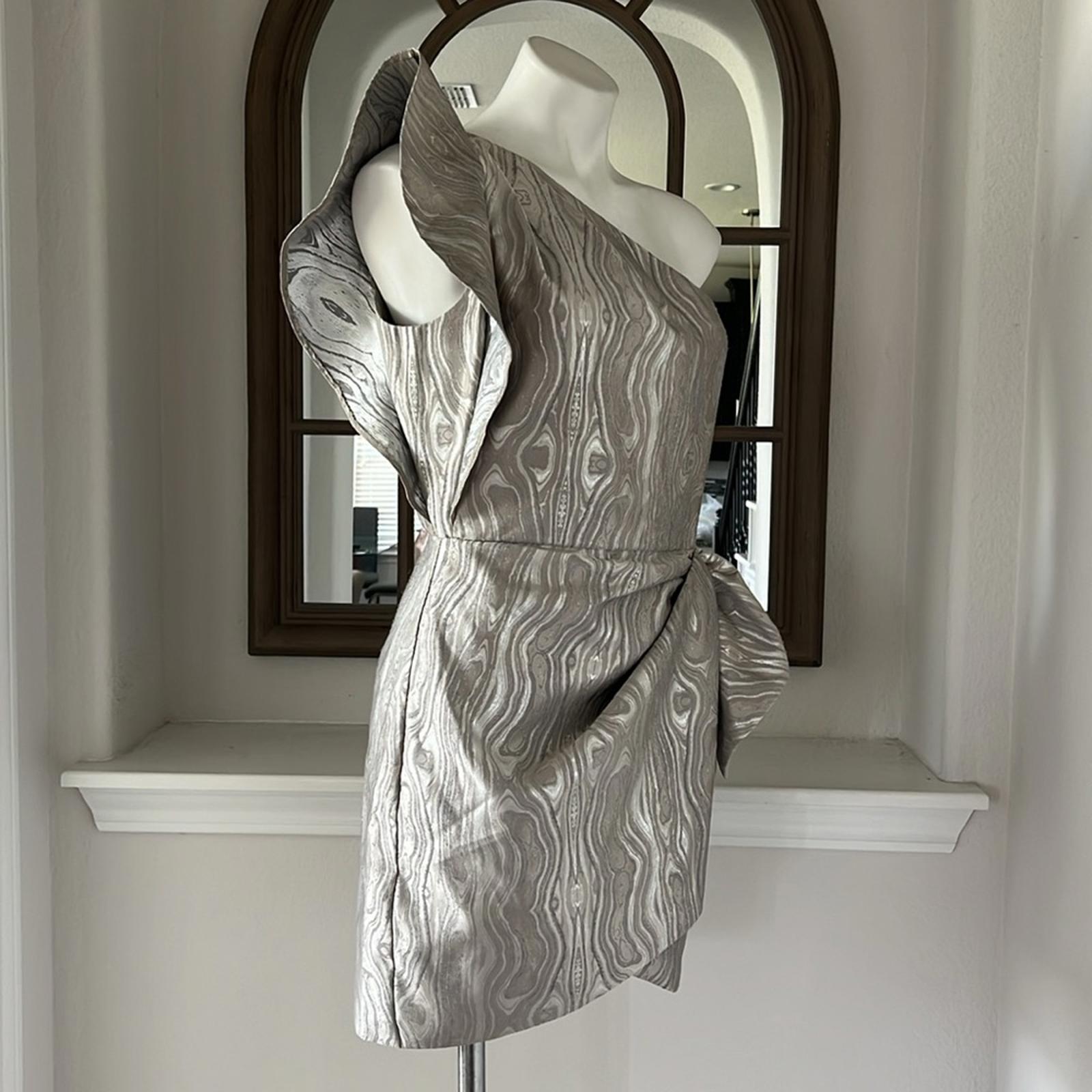 SAYLOR Ann Woodgrain Jacquard Mini Dress, Silver Size M EXCELLENT!