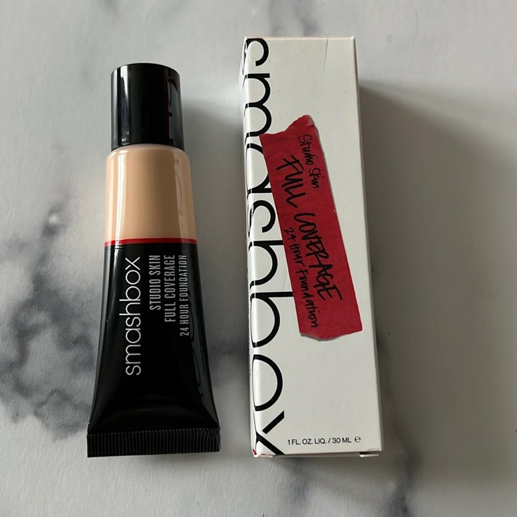 Smashbox Studio  (1.15 Fair Light) Skin Full Coverage 24Hr FoundationNEW
